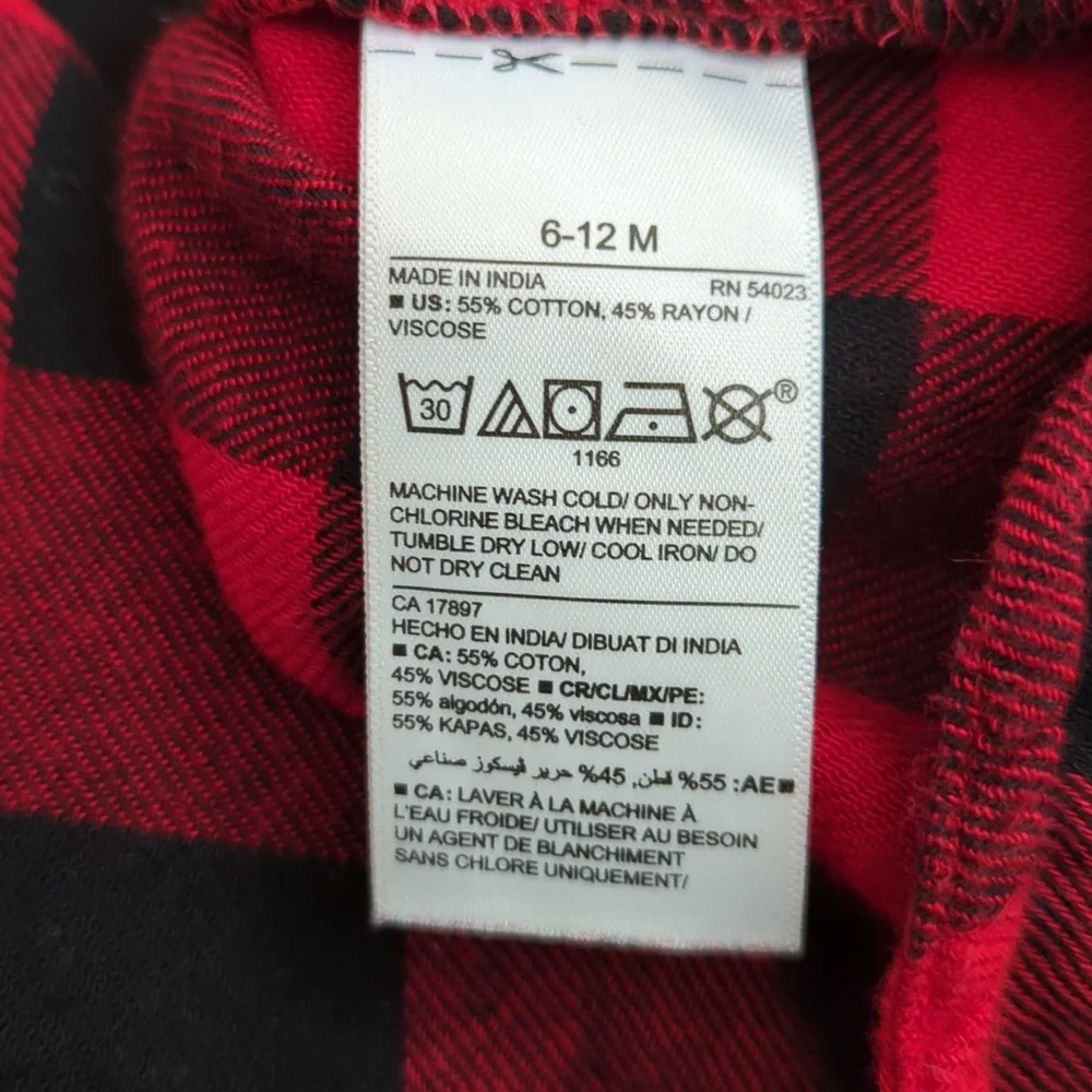 Old Navy spread collar